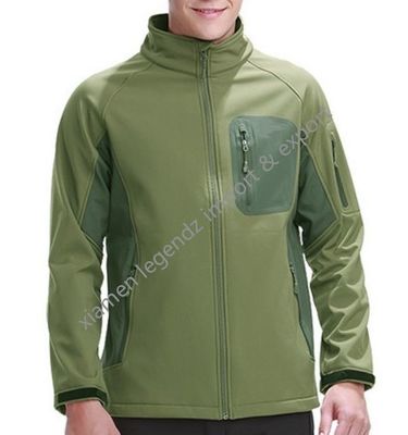 Αναπνεύσιμο σακάκι Softshell βουνών των αδιάβροχων αθλητών χειμερινών σακακιών cOem