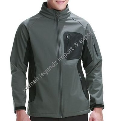 Αναπνεύσιμο σακάκι Softshell βουνών των αδιάβροχων αθλητών χειμερινών σακακιών cOem