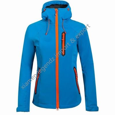 Λειτουργικό αδιάβροχο Softshell Outerwear χειμερινών γυναικών σακακιών υπαίθριο αναπνεύσιμο